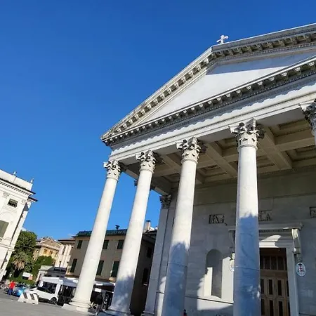 Πανσιόν L'americano Luxury