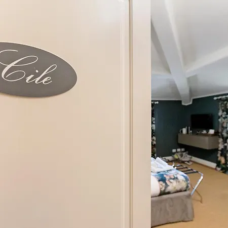 L'americano Luxury בית הארחה קיאברי