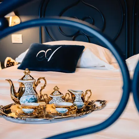 L'americano Luxury בית הארחה